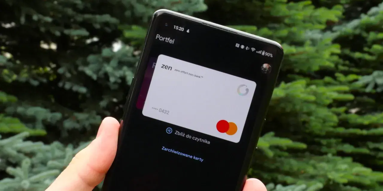 Smartfon z aplikacją Portfel, pokazujący kartę Zen. Dowiedz się, jak dodać kartę do Google Pay, by płacić zbliżeniowo.