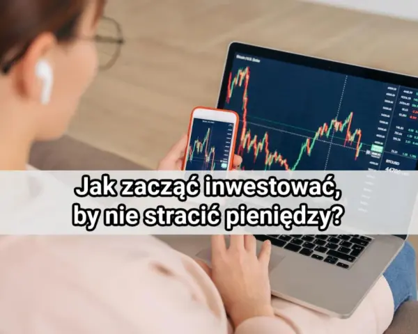 Kobieta analizuje wykresy na laptopie i telefonie, ucząc się inwestowania pieniędzy dla początkujących.