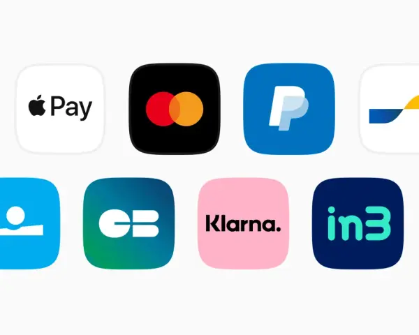 Ikony popularnych usług płatniczych i e-wallet: Apple Pay, PayPal, Klarna, Google Pay, Mastercard. To cyfrowe rozwiązania dla wygodnych transakcji.