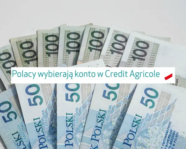 Pieniądze, banknoty 100 i 50 zł, symbolizujące promocję Credit Agricole 500 zł.